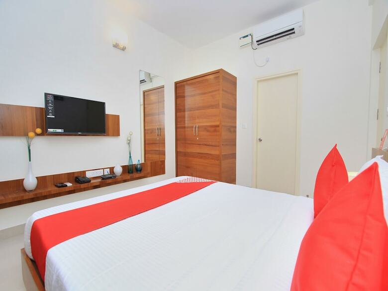 Hotel Oyo 12923 Queen's Castle