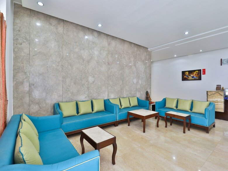 Oyo 12945 Hotel President