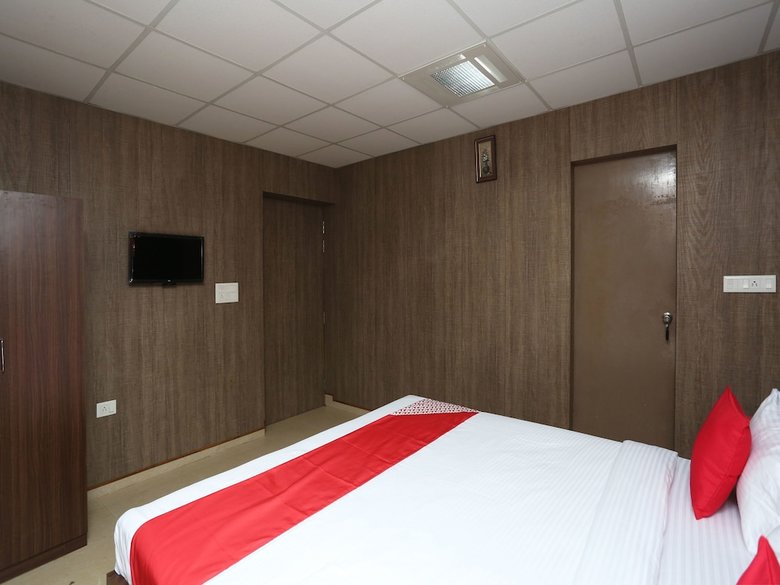 Hotel Oyo 11659 Kalinga Regency