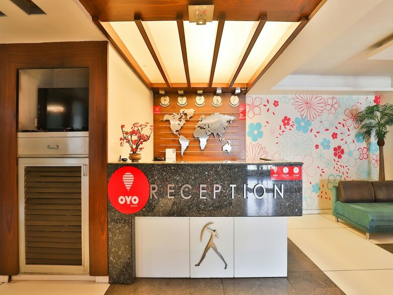 Oyo 13372 Hotel Laksh Residency