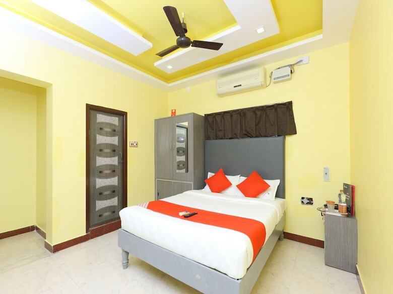 Hotel Oyo 11736 Venkateswara Vilasam