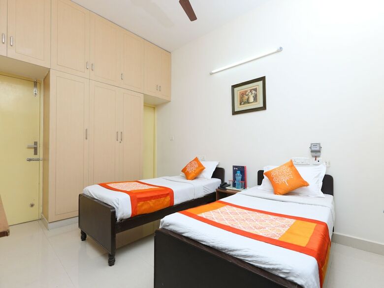 Hotel Oyo 20013 Silverkey Omr