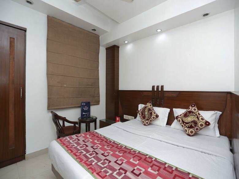 Oyo 1660 Hotel Topaz