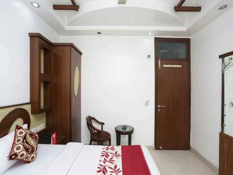 Oyo 1660 Hotel Topaz