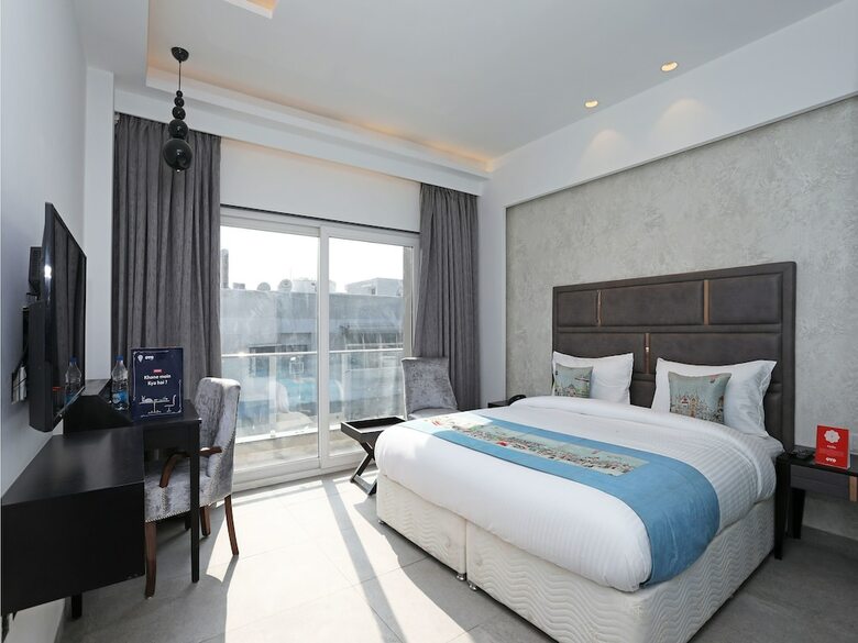 Oyo 11071 Hotel Tisya