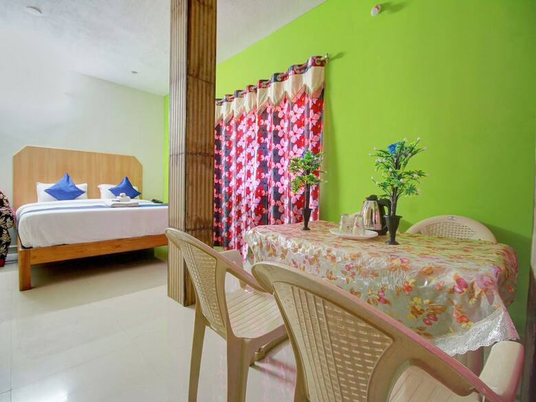 Oyo 11719 Hotel Sierra
