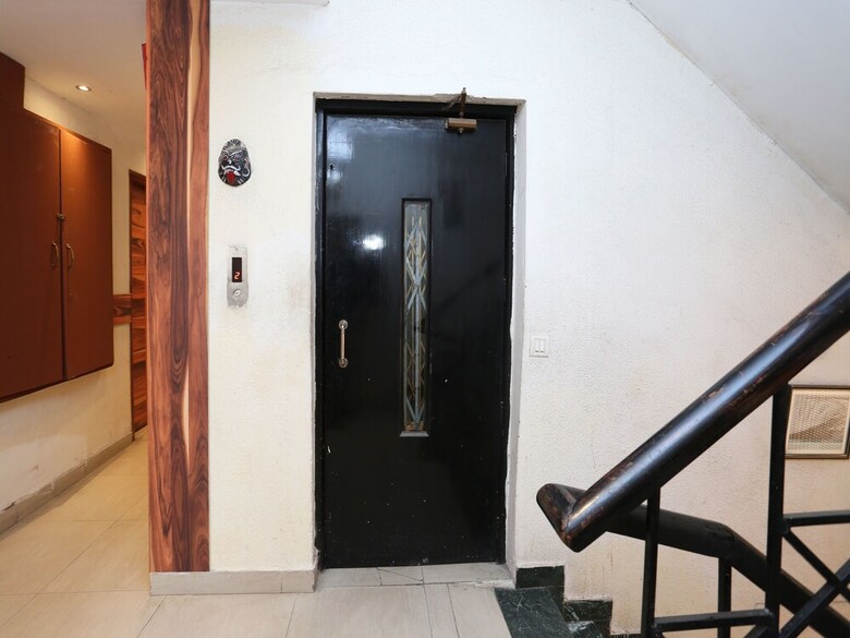 Oyo 13338 Hotel Atithi