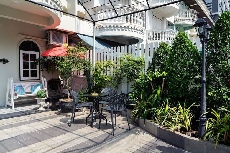 Hotel Neveu Premier Residence