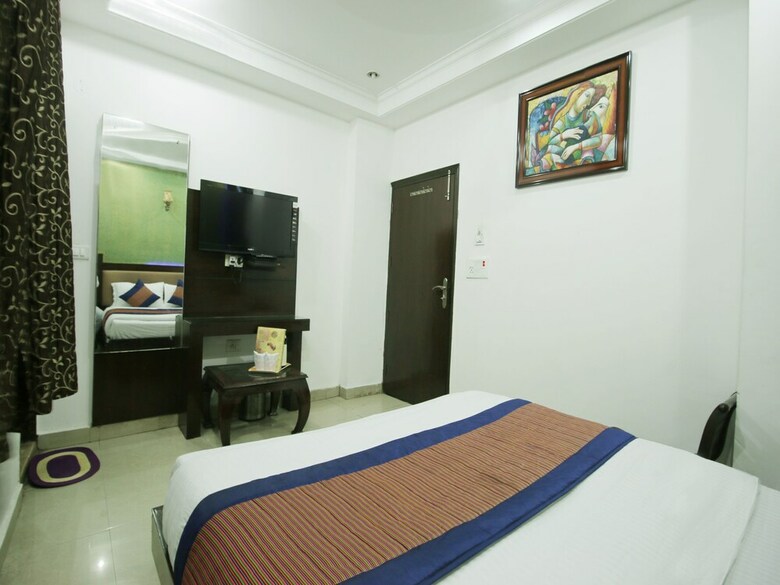 Oyo 6408 Hotel Delhi Heart