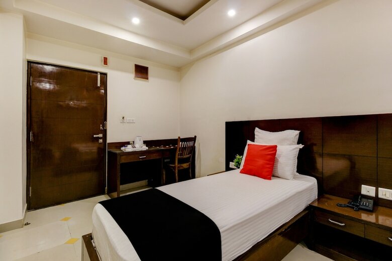Oyo 11744 Hotel Vb Heritage Heights