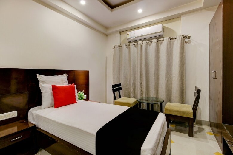 Oyo 11744 Hotel Vb Heritage Heights