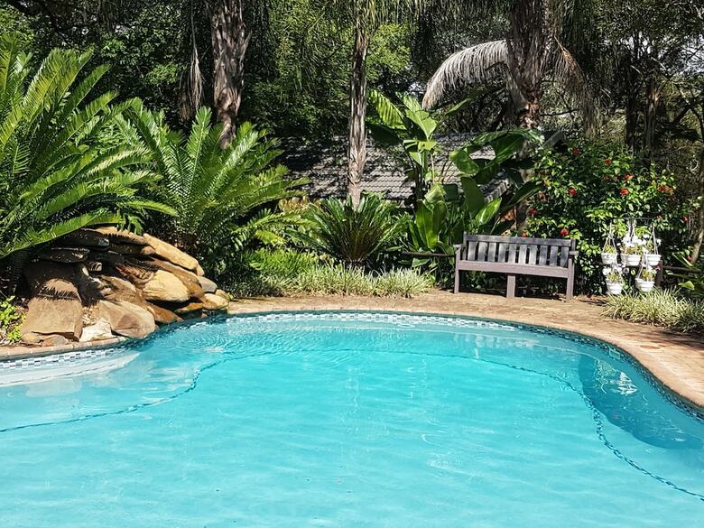 Bed & Breakfast Shingalana Guest House