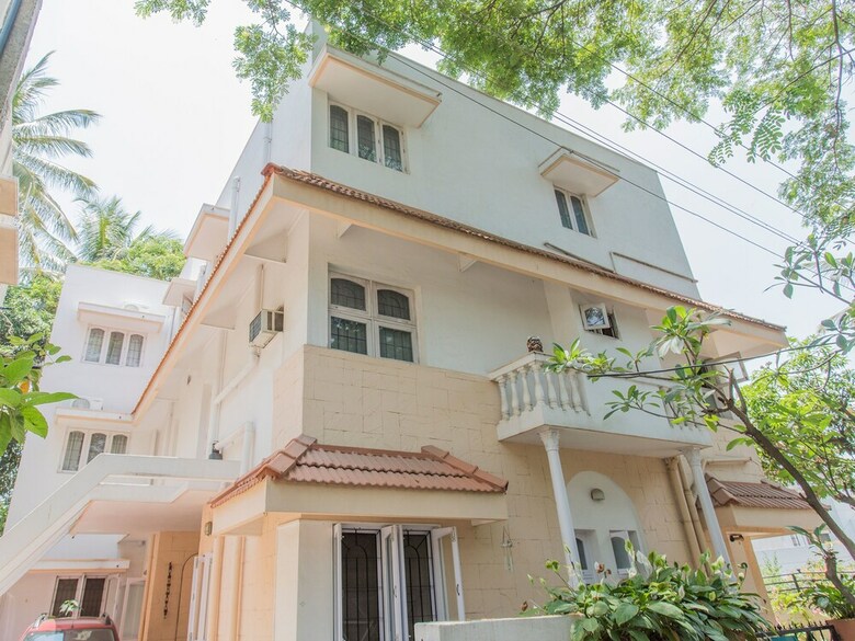 Hotel Oyo 761 Hermitage Apartments