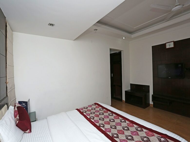 Oyo 1492 Hotel Broadway Inn