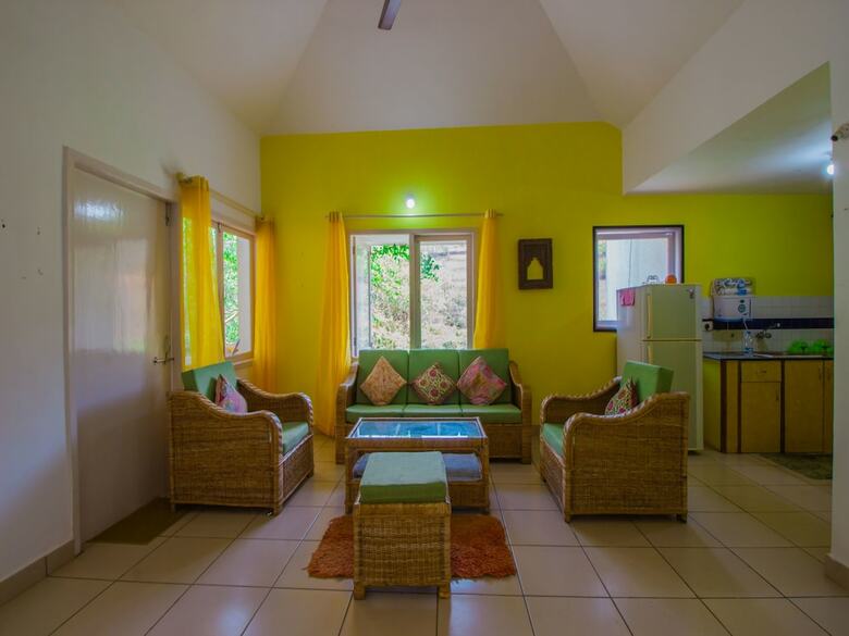 Oyo 13840 Home Radiant 2bhk Lpk Waterfront