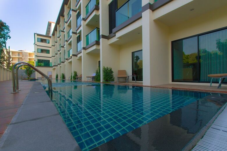 Airport Beach Hotel Phuket