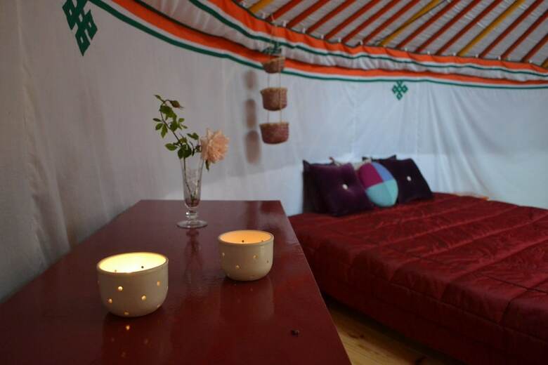 Camping Domaine Provencal - Yourtes