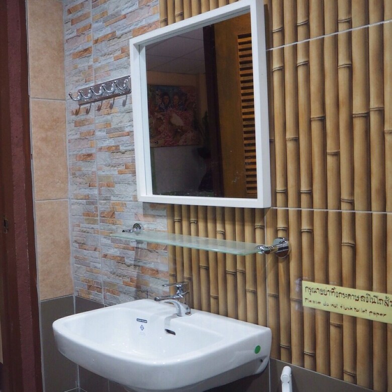 Hotel Bansuan Thanormpat Resort