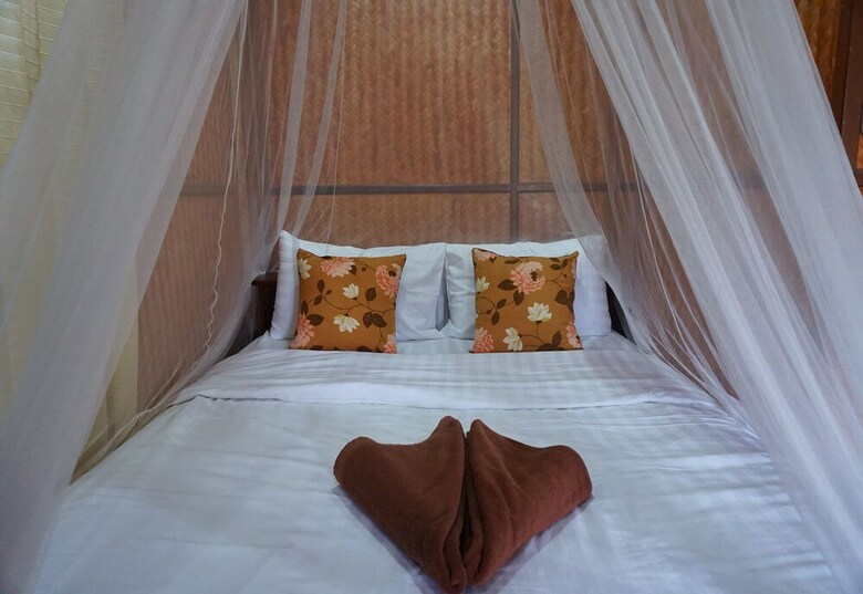 Hotel Bansuan Thanormpat Resort