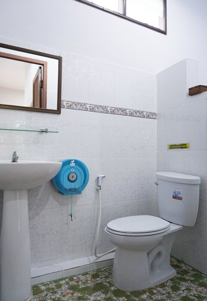 Hotel Bansuan Thanormpat Resort