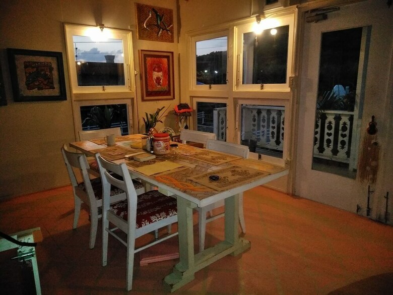 Hotel Guest House One One One