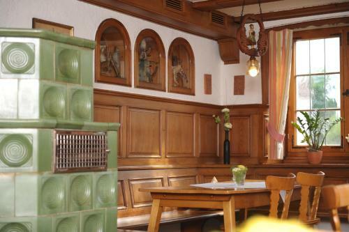 Hostal Hotel Gasthaus Adler