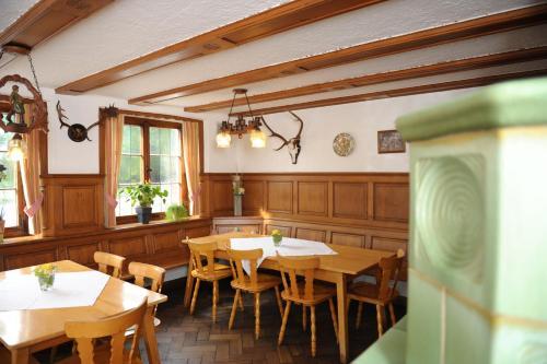 Hostal Hotel Gasthaus Adler
