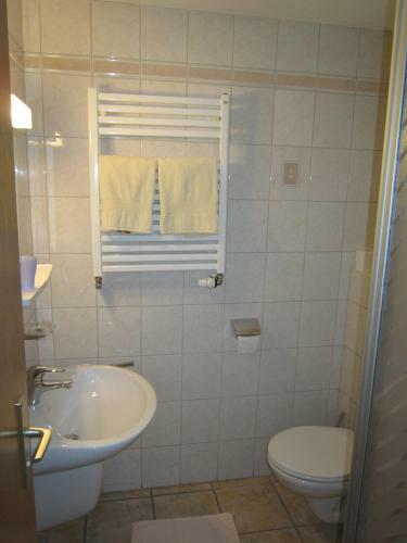 Hostal Gasthaus Hingerl