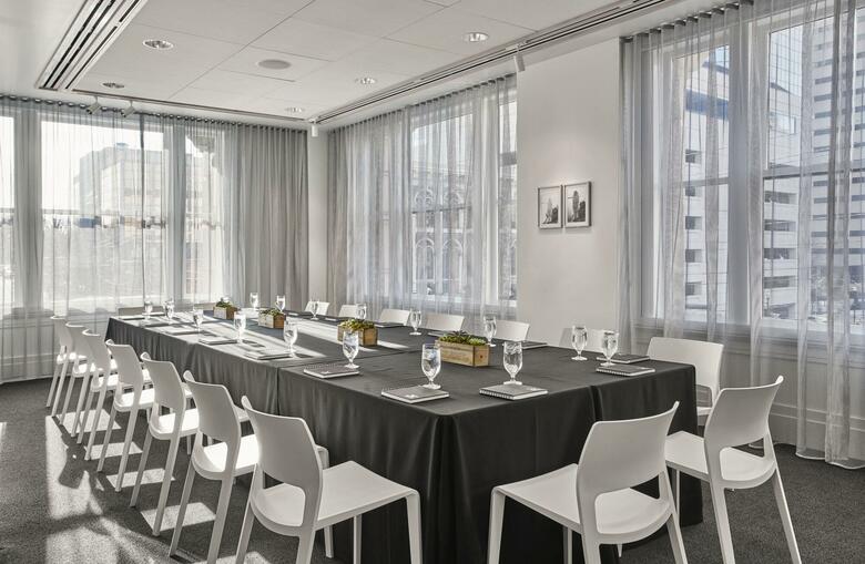 21c Museum Hotel Chicago - Mgallery