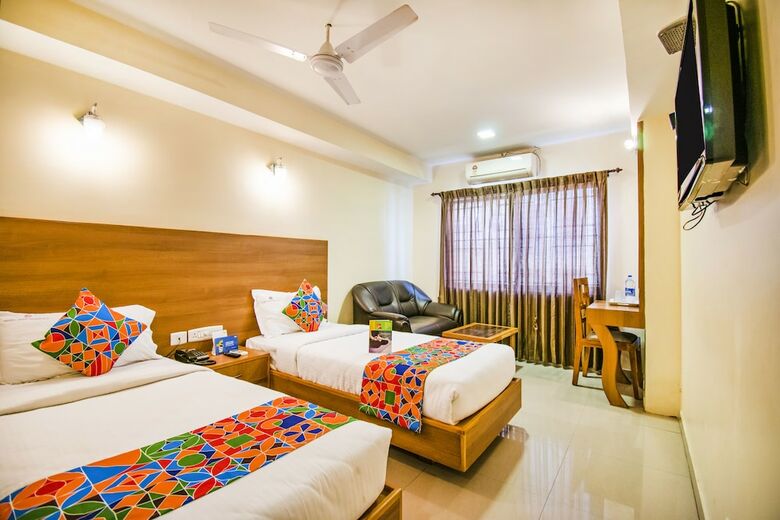 Fabhotel Jansi Deluxe Gandhipuram