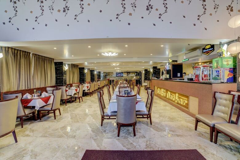 Fabhotel Sarala Crown Calangute Beach