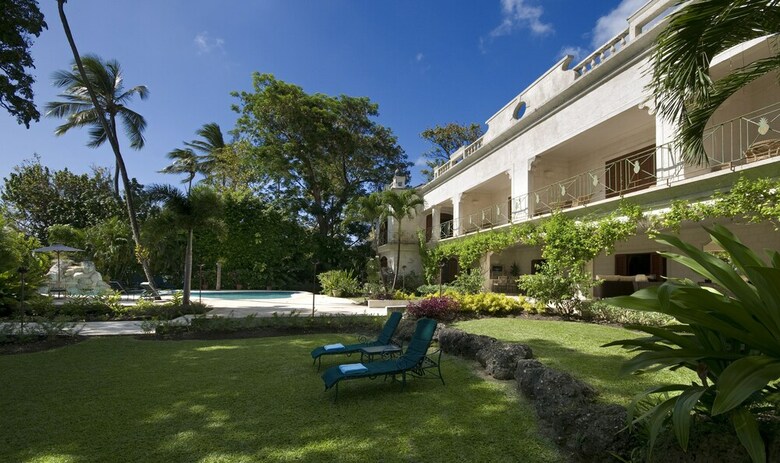 Villa Moon Reach By Altman