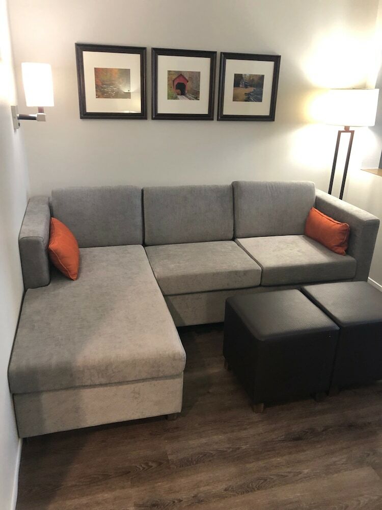 Hotel Comfort Suites