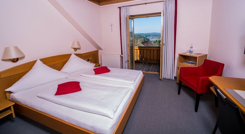 Panorama-hotel Am See
