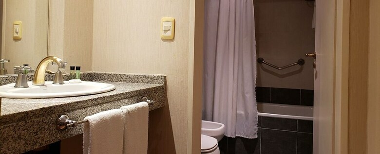 Hotel Howard Johnson By Wyndham San Pedro