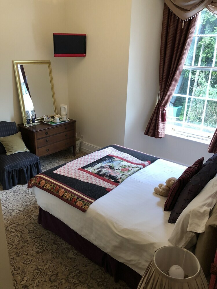 Picton House Hotel