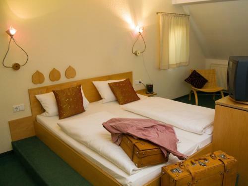Hotel Restaurant Gr�ner Baum Und Altes Tor
