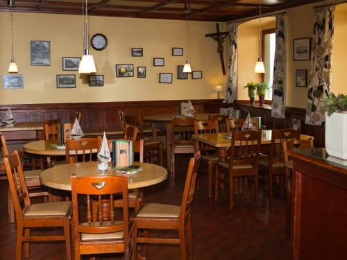 Hotel Restaurant Gr�ner Baum Und Altes Tor