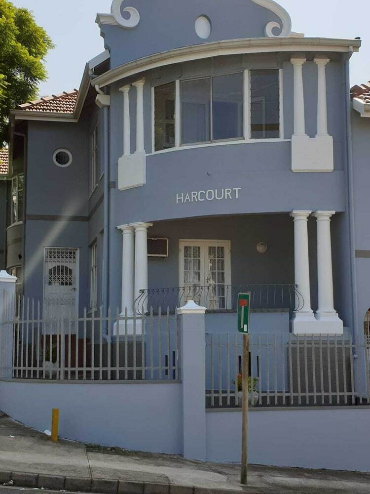 Apartamentos Harcourt Lodge