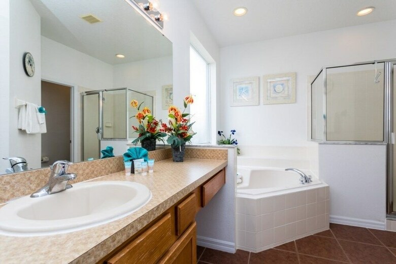 7br Pool Home Emerald Island By Shv-8409