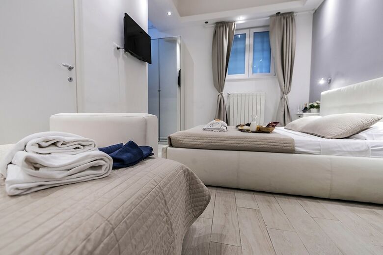 Hotel Bella Roma Luxury Accomodation