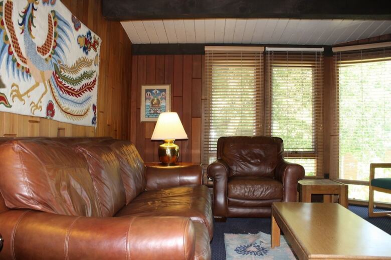 Hotel St. Moritz Lodge & Condominiums