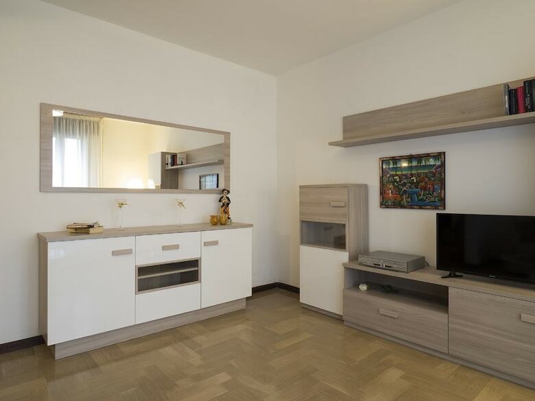 Ivy Apartment