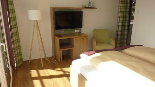 Hostal Gasthaus Sonne Neuh�usle