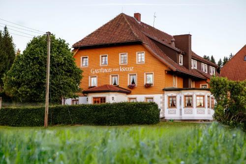 Hostal Gasthaus Zum Kreuz