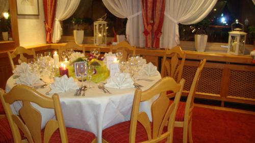 Hostal Gasthof Pfauen