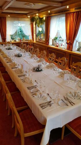 Hostal Gasthof Pfauen