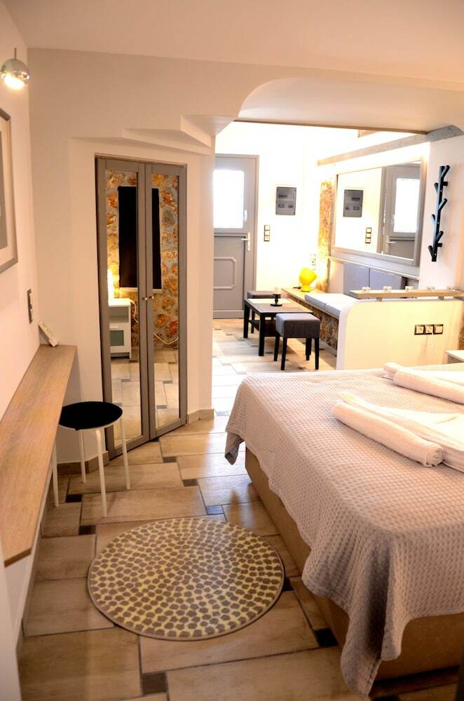 Residencia Em Gard Suites