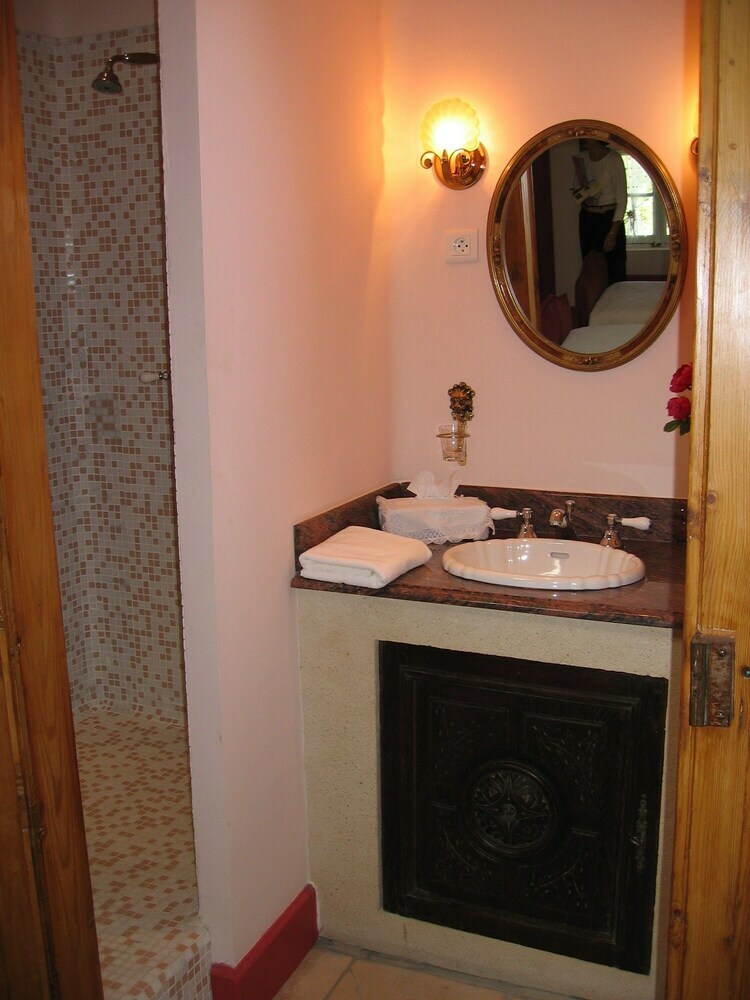 Bed & Breakfast Commanderie Templi�re de Launac-le-vieux