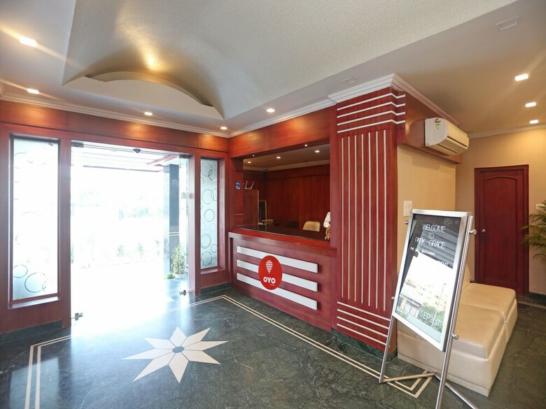 Oyo 9537 Hotel Park Grace